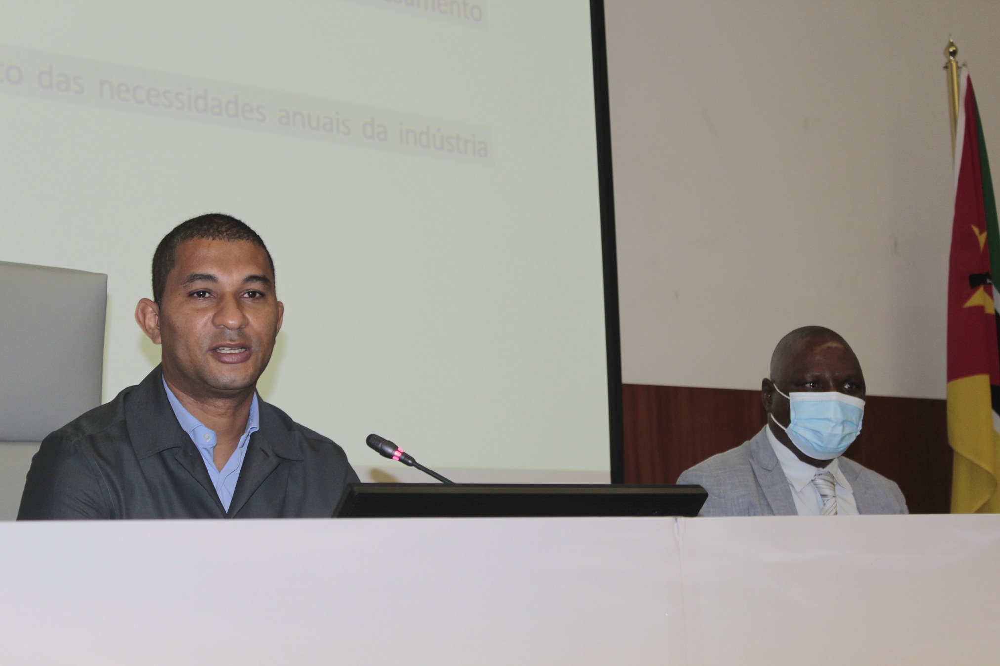 IAM discute proposta de revisão de lei do Caju